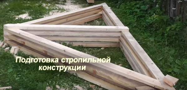 Баня из профилированного бруса под усадку Баня из профилированного бруса под усадку