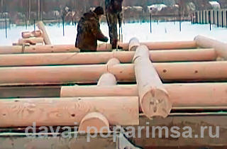 Строим деревянные стены бани ручной рубки Строим деревянные стены бани ручной рубки