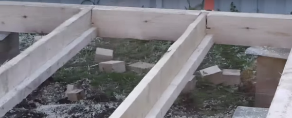 Баня из профилированного бруса под усадку Баня из профилированного бруса под усадку