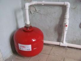 Однотрубная система отопления с нижней разводкой Однотрубная система отопления с нижней разводкой