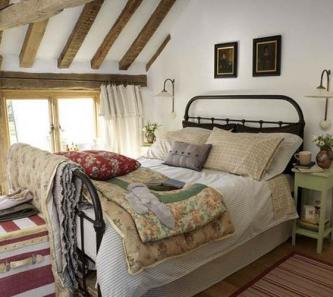 Спальня в деревенском стиле
Спальня в деревенском стиле