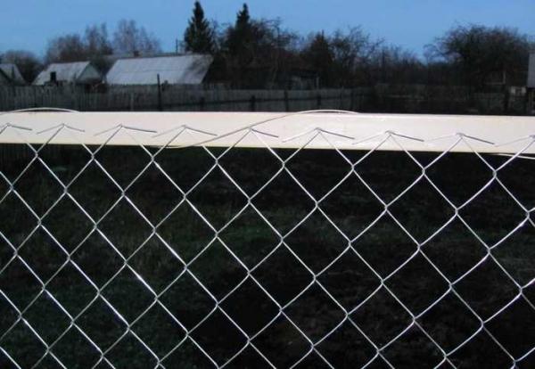 Забор из сетки Рабица
Забор из сетки Рабица