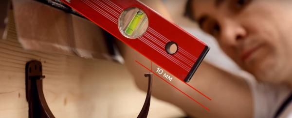 Как правильно установить водостоки на крыше Как правильно установить водостоки на крыше