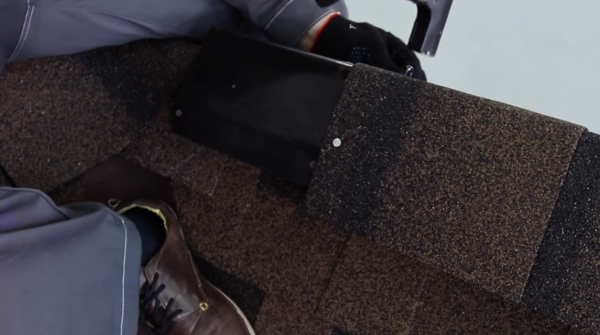 Покрытие крыши мягкой кровлей Покрытие крыши мягкой кровлей