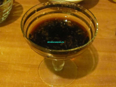 Салат цезарь с курицей и сухариками
Салат цезарь с курицей и сухариками