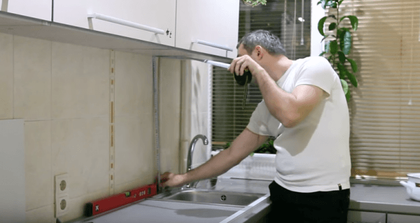 Как крепить кабель-канал Как крепить кабель-канал