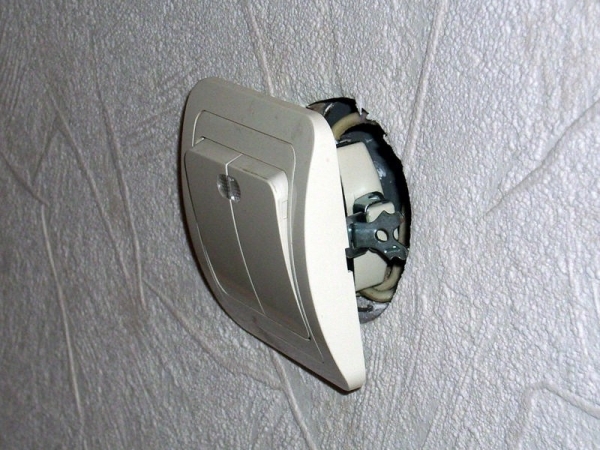 Как установить выключатель света в бане Как установить выключатель света в бане