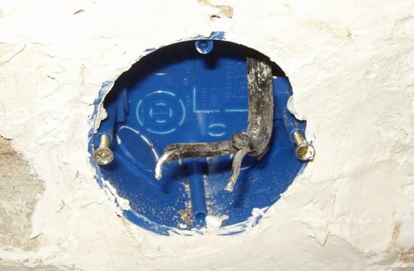 Как установить выключатель света в бане Как установить выключатель света в бане