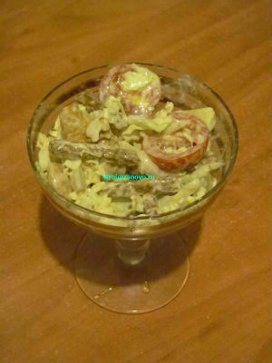 Салат цезарь с курицей и сухариками
Салат цезарь с курицей и сухариками