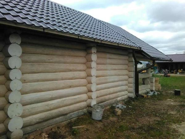 Как правильно установить водостоки на крыше Как правильно установить водостоки на крыше