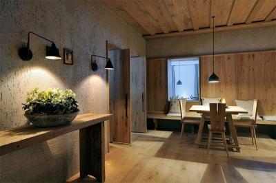 Декоративная штукатурка в интерьере: лучшие варианты + технология нанесения Декоративная штукатурка в интерьере: лучшие варианты + технология нанесения