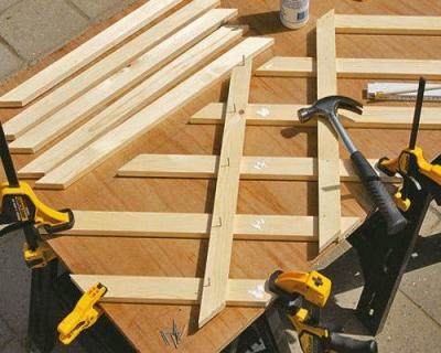 Живая изгородь на даче своими руками: какие растения лучше выбрать, пошаговый процесс монтажа Живая изгородь на даче своими руками: какие растения лучше выбрать, пошаговый процесс монтажа