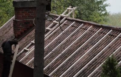 Чем резать ондулин — какие инструменты использовать, пошаговые инструкции Чем резать ондулин — какие инструменты использовать, пошаговые инструкции