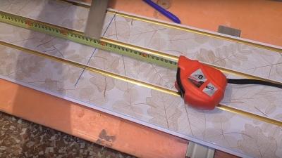 Отделка туалета ПВХ панелями — выбор материала и пошаговая инструкция по монтажу Отделка туалета ПВХ панелями — выбор материала и пошаговая инструкция по монтажу