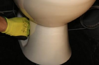 Крепление унитаза к полу — ТОП-5 способов с инструкциями! Крепление унитаза к полу — ТОП-5 способов с инструкциями!