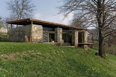 Дом или беседка из старого сарая: с чего начать? Реальные примеры и пошаговая инструкция! Дом или беседка из старого сарая: с чего начать? Реальные примеры и пошаговая инструкция!