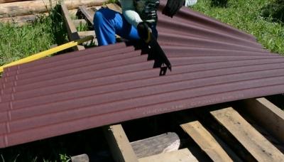 Чем резать ондулин — какие инструменты использовать, пошаговые инструкции Чем резать ондулин — какие инструменты использовать, пошаговые инструкции