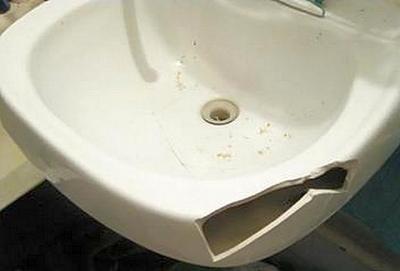 Как пользоваться холодной сваркой и в каких случаях ее применяют Как пользоваться холодной сваркой и в каких случаях ее применяют