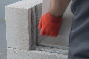 Клей пена для газобетонных блоков Клей пена для газобетонных блоков