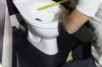 Крепление унитаза к полу — ТОП-5 способов с инструкциями! Крепление унитаза к полу — ТОП-5 способов с инструкциями!