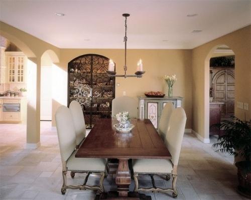 Кованые люстры в интерьере Кованые люстры в интерьере