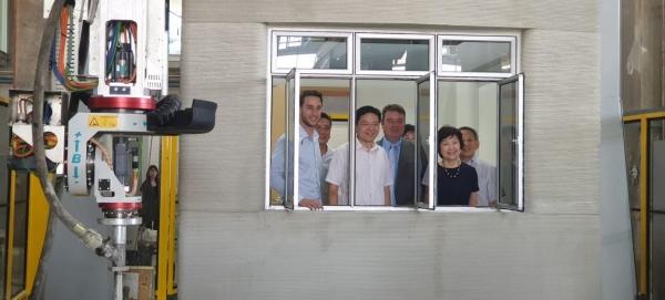 Сингапур тестирует 3D-принтер для печати архитектурных объектов цементными смесями Сингапур тестирует 3D-принтер для печати архитектурных объектов цементными смесями