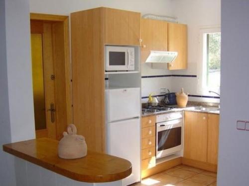 Микроволновка на кухне: где разместить Микроволновка на кухне: где разместить