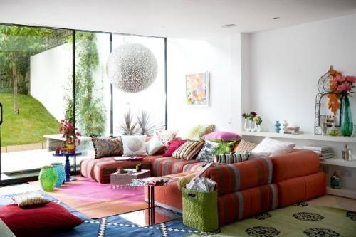 П-образные и полукруглые диваны для гостиной