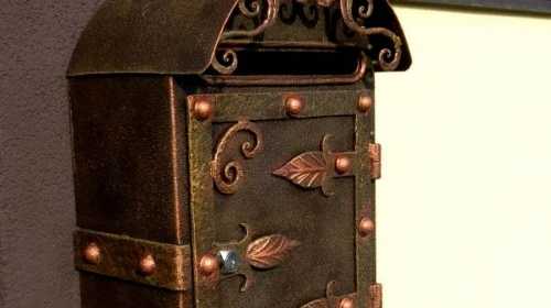 Как украсить забор из профнастила: интересные решения Как украсить забор из профнастила: интересные решения