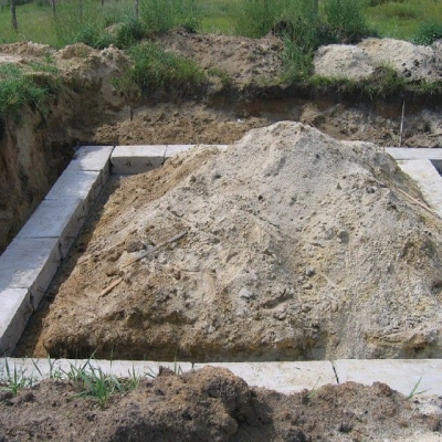 Фундамент для дома из ФБС — ленточный, столбчатый, плюсы и минусы, монтаж своими руками Фундамент для дома из ФБС — ленточный, столбчатый, плюсы и минусы, монтаж своими руками