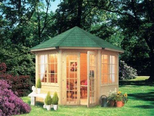 Беседка во дворе Беседка во дворе