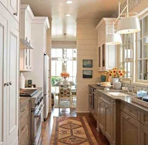 Подбираем мебель для узкой кухни Подбираем мебель для узкой кухни