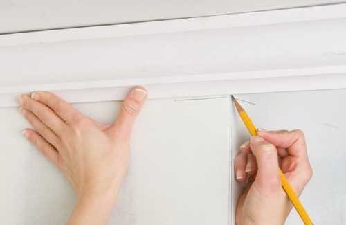 Потолочный плинтус с подсветкой Потолочный плинтус с подсветкой