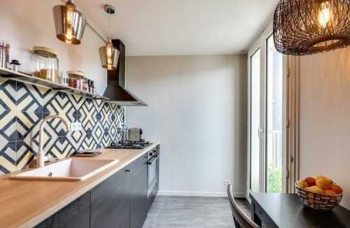 Плитка на кухонный фартук: критерии выбора Плитка на кухонный фартук: критерии выбора