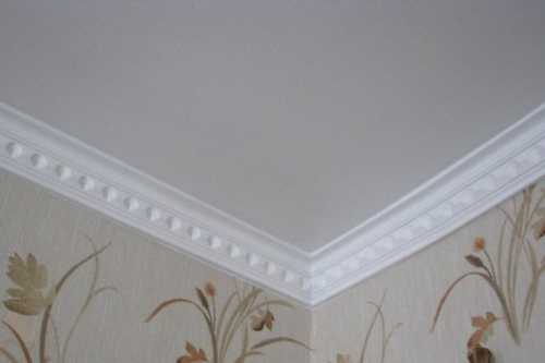 Потолочный плинтус с подсветкой Потолочный плинтус с подсветкой