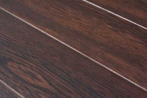 Какой ламинат лучше: с фаской или без Какой ламинат лучше: с фаской или без