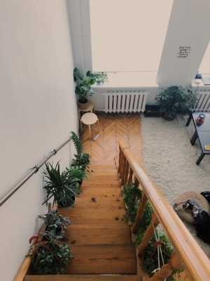 Деревянная лестница в дом – особенности, разновидности и преимущества Деревянная лестница в дом – особенности, разновидности и преимущества