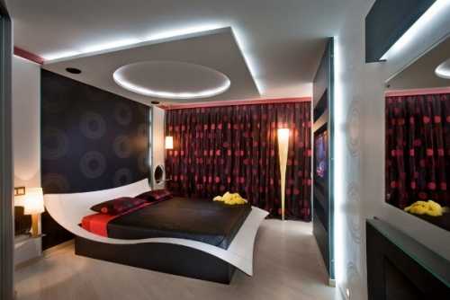 Потолок в спальне: варианты отделки Потолок в спальне: варианты отделки