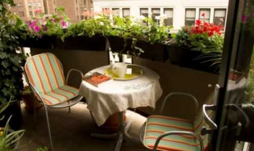 Балкон в стиле Прованс: правила оформления Балкон в стиле Прованс: правила оформления