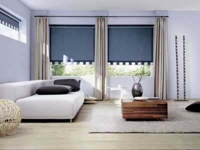 Оформление окна в гостиной в современном стиле Оформление окна в гостиной в современном стиле