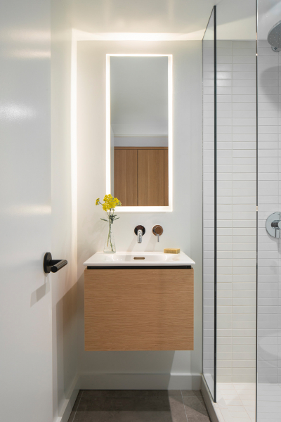 Как создать интерьер ванной комнаты, который легко убирать
Как создать интерьер ванной комнаты, который легко убирать