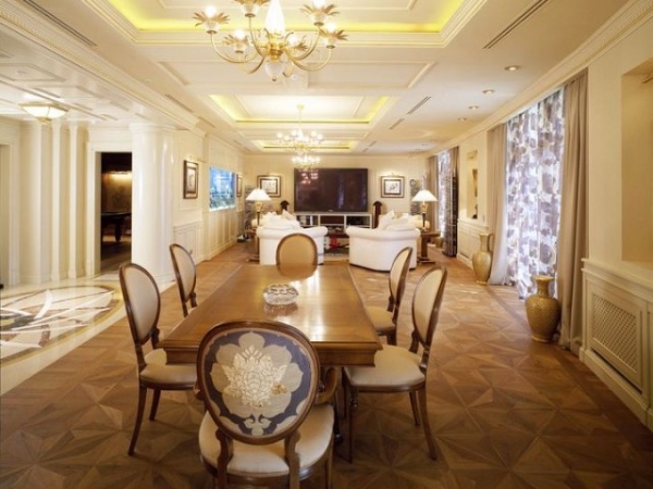 Интерьер гостиной в классическом стиле Интерьер гостиной в классическом стиле